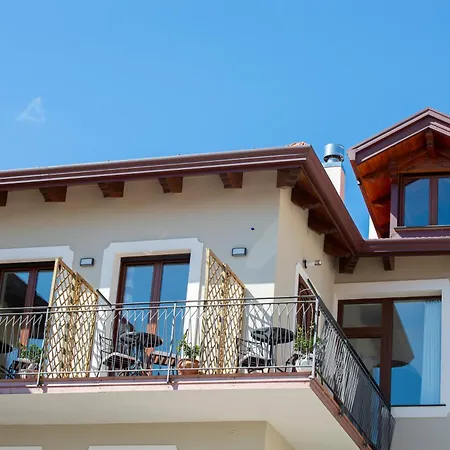 Oda ve Kahvaltı Raggio Di Sole 3*